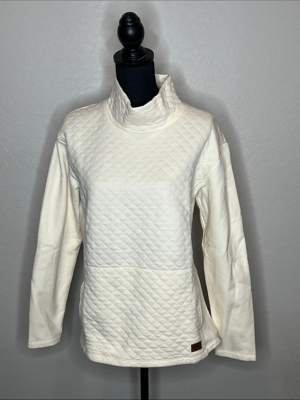 L.L. Bean Cream Quilted Cowl Neck Pullover Sweater size Medium